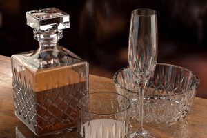 C4D威士忌 玻璃器皿模型洋酒醒酒器欧式创意场景3D模型素材
