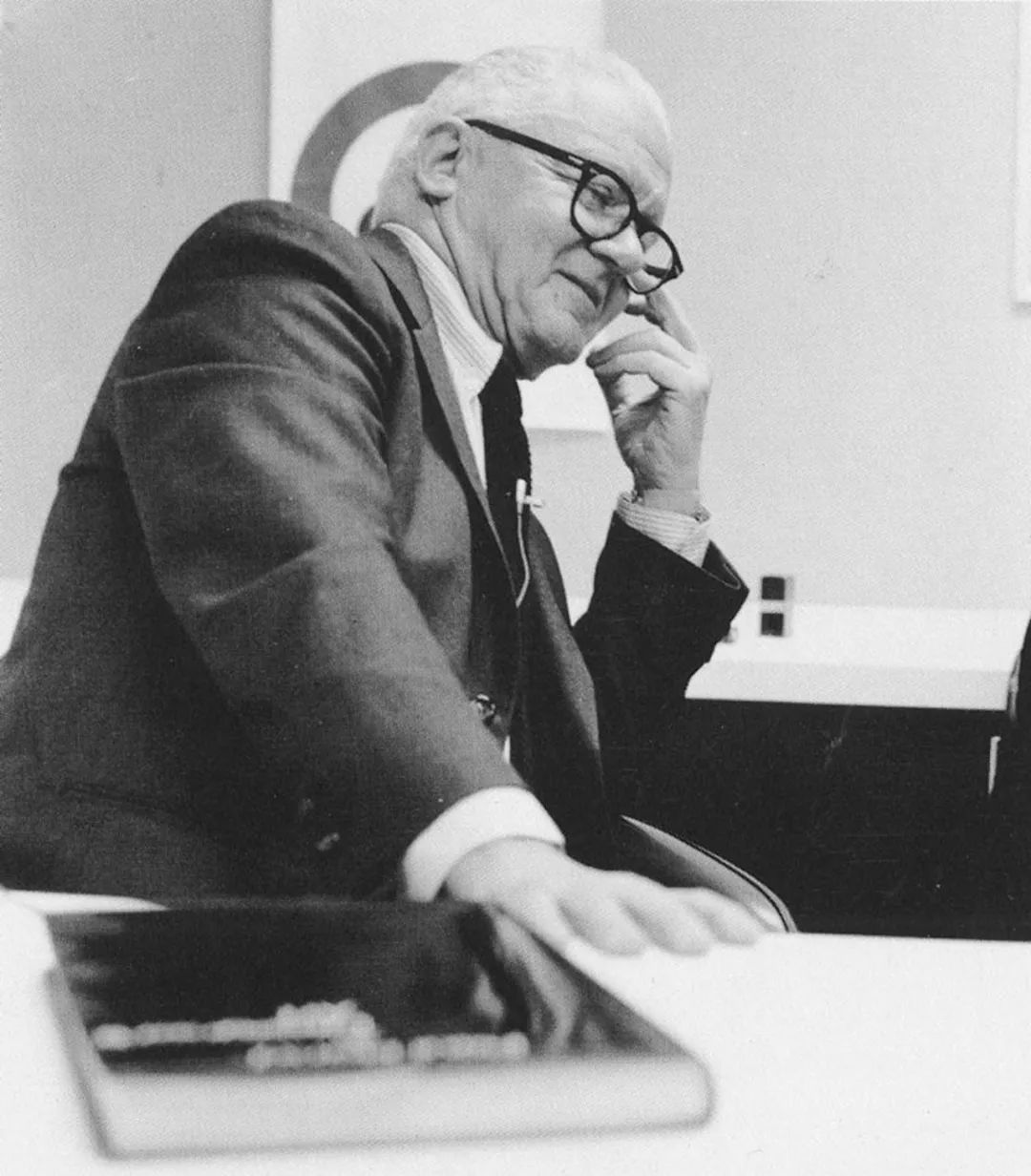 就盯上了ibm的设计顾问保罗·兰德